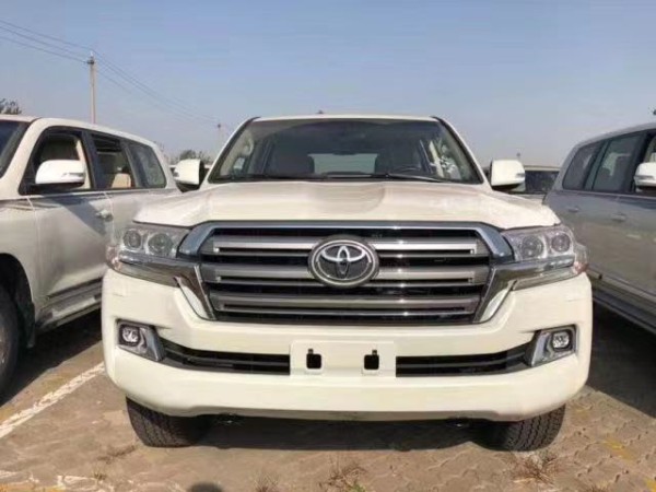 19款酷路泽4000大灯清洗版 最后三台好价