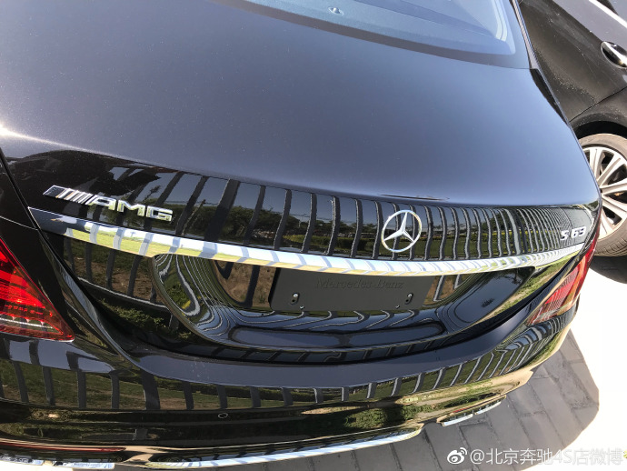 2020款奔驰S65 S63AMG 引领未来科技   