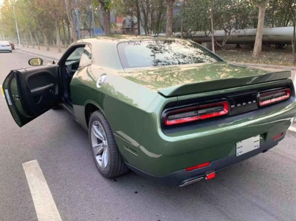 2020款美规道奇挑战者SXT颜色齐全现车 