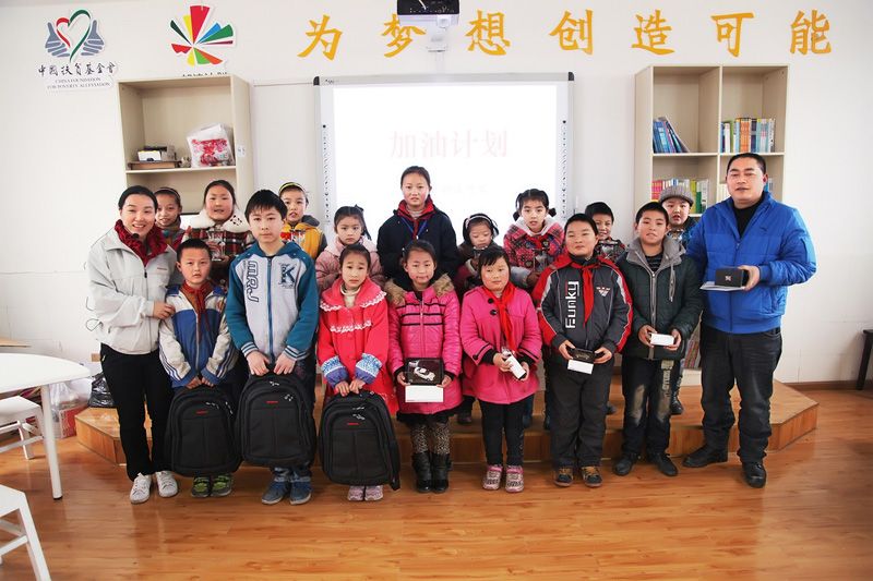 日产中国向四川雅安向阳小学捐赠防疫用品