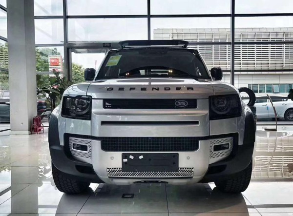 2020款路虎卫士七月特惠赠送惊喜大礼包