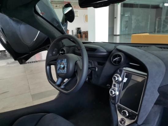 迈凯轮720S spider手续随车 优惠30万元