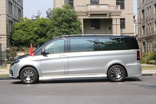 七座商务车图片及报价 news_default_D246C287FA4167D0E8FE358100955EEE.jpg