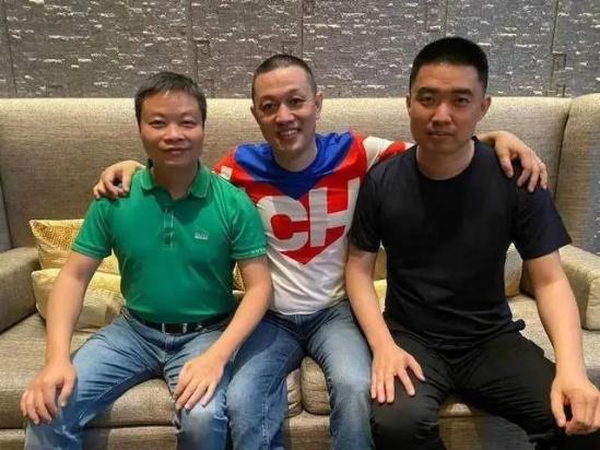 累计交付两万辆、 小鹏汽车赴美IPO，背后是巨头交手