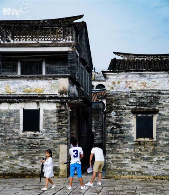                广东最美旅游公路·碉楼逸风