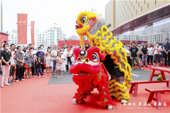 通利华集团迎来深圳红旗体验中心的盛大起航