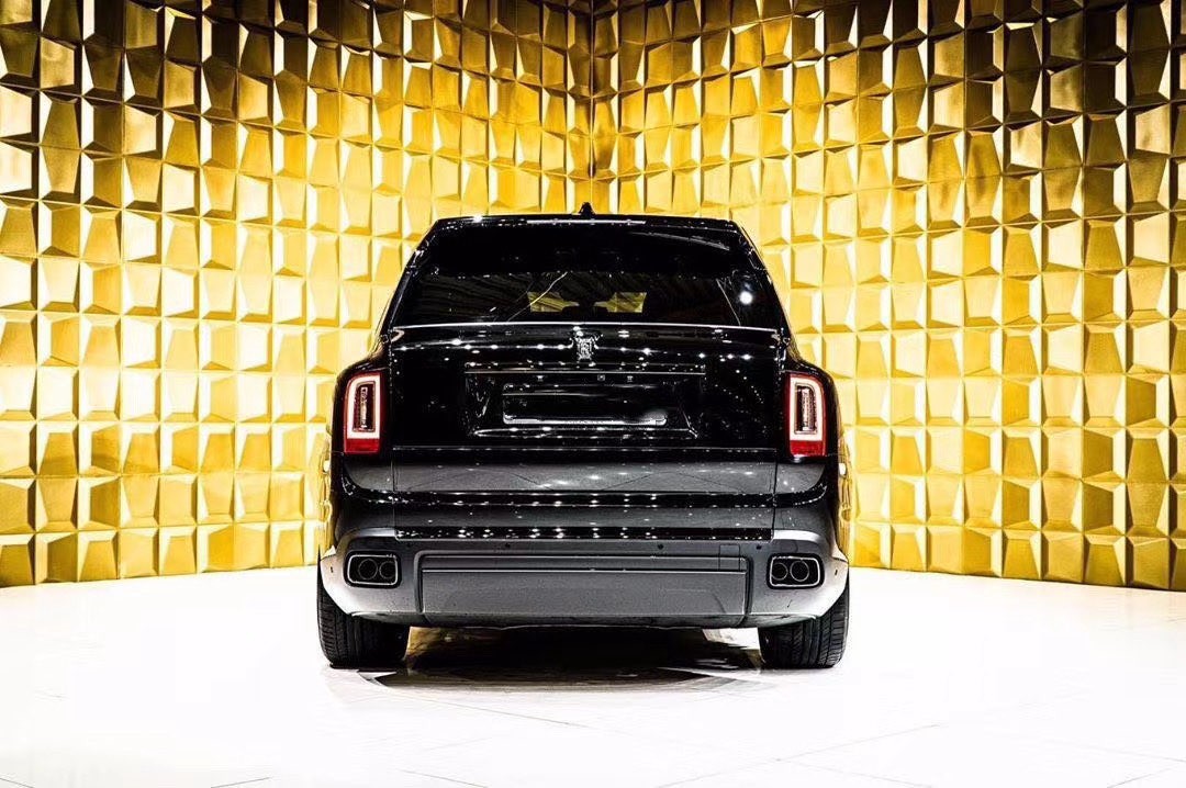 劳斯莱斯库里南豪华SUV 车身线条优美  