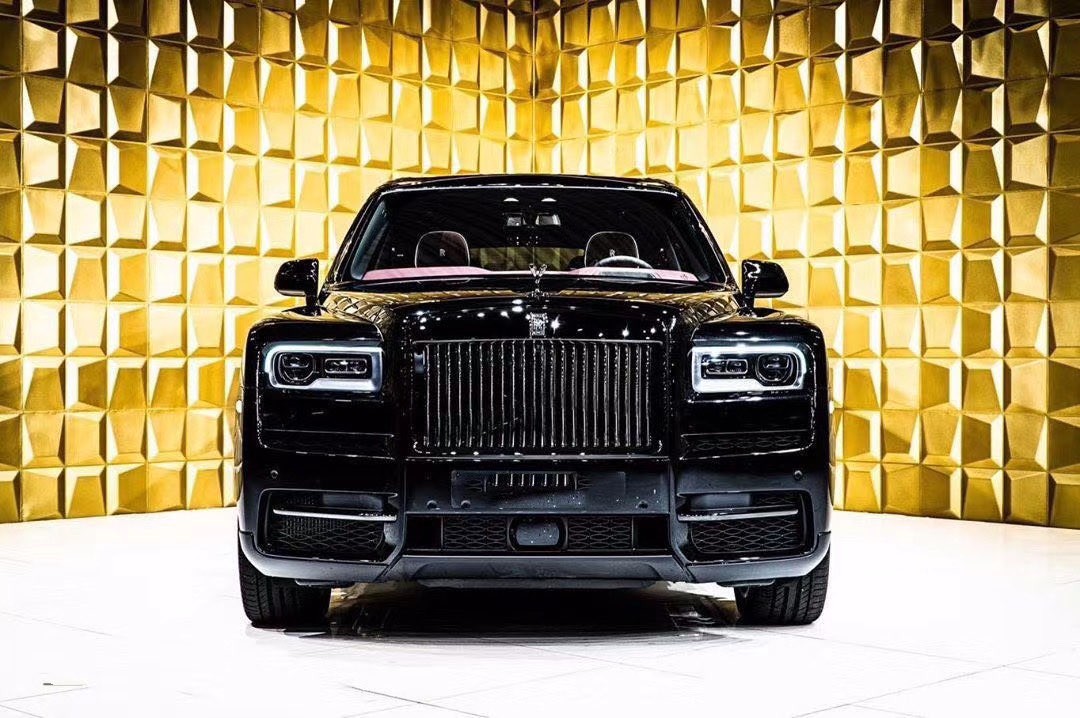 劳斯莱斯库里南豪华SUV 车身线条优美  