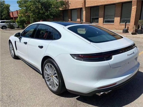 20款Panamera2.9T 4S白红 火山灰现车  