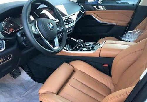  2020款中东宝马X5 3.0T 360度环形介绍