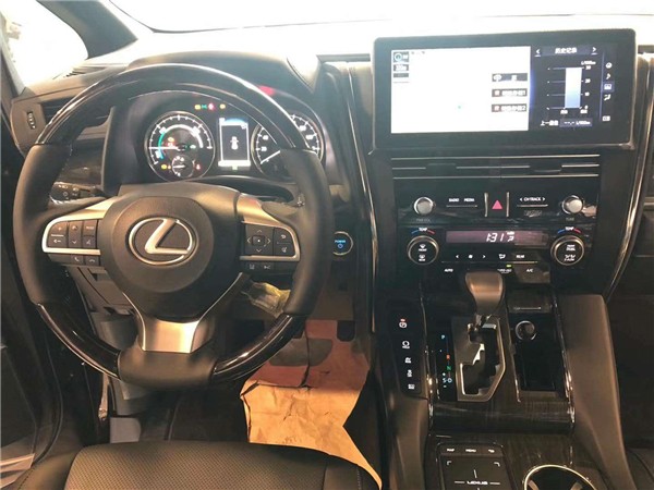 2020款雷克萨斯LM300h 顶级商务最新价格