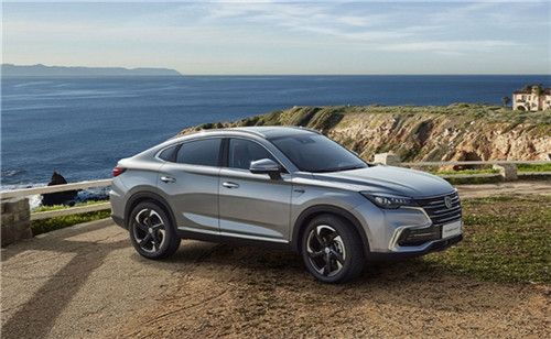 轿跑SUV也可以适合家用？体验2.0T长安汽车CS85COUPE