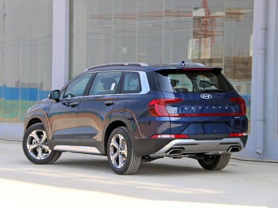 手握24万，买胜达高配还是买汉兰达低配好？