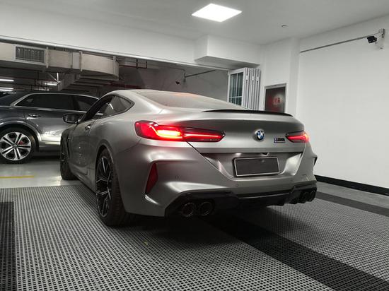 2020款宝马M8稀有现车个性定制性能跑车