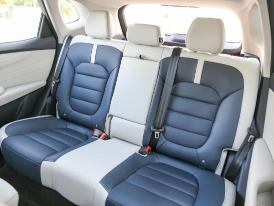 这车外观颜值酷似阿斯顿马丁，7.9秒破百，网友：上市或成爆款