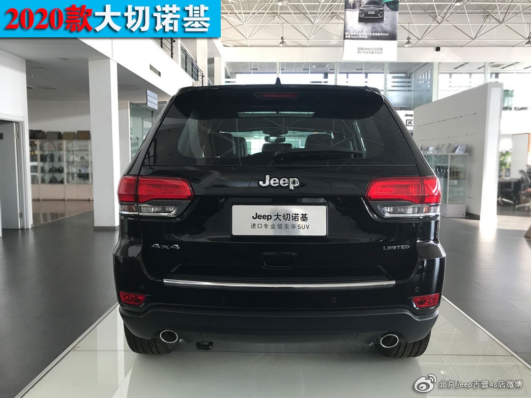 2020款大切诺基3.6精英版黑色新车到店 