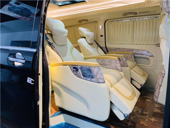 福建奔驰V260L改装商务车 毛坯变精装房