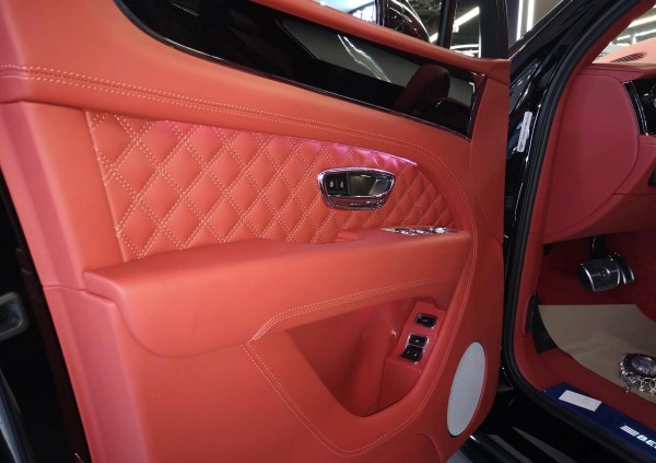 2021款宾利添越黑武士 含税价优现车在售