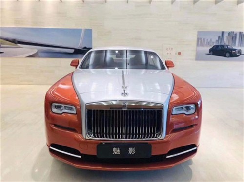 全新劳斯莱斯魅影 内饰选材精致后排更舒适