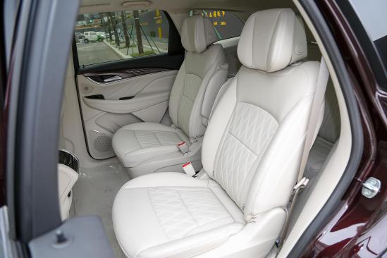 中大型SUV怎么买？途昂/探险者/昂克旗，谁更值得入手？