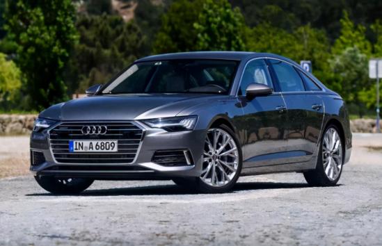 30万就有C级车享受，这5款豪华中大型轿车，比5系E级更香？