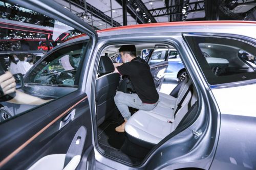 坐副驾驶要满足什么要求 news_0_0_8EE1B0710A2BDDF4DCB2D4B5883B9191.png