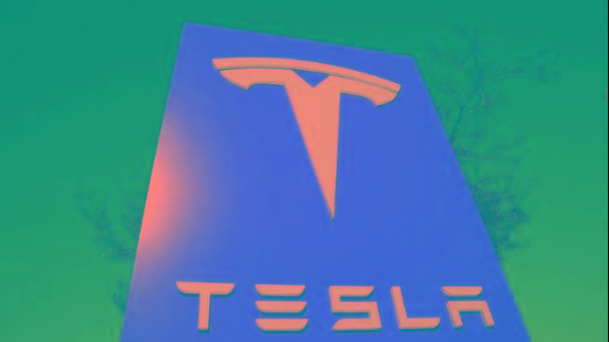 Model 3南昌撞土堆=无责，Model S北京撞楼=？