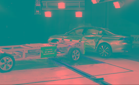 全程直播撞车，东风标致这波操作够硬核