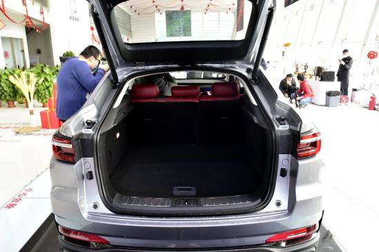 究竟变了哪儿？抢先体验新款长安CS85 COUPE