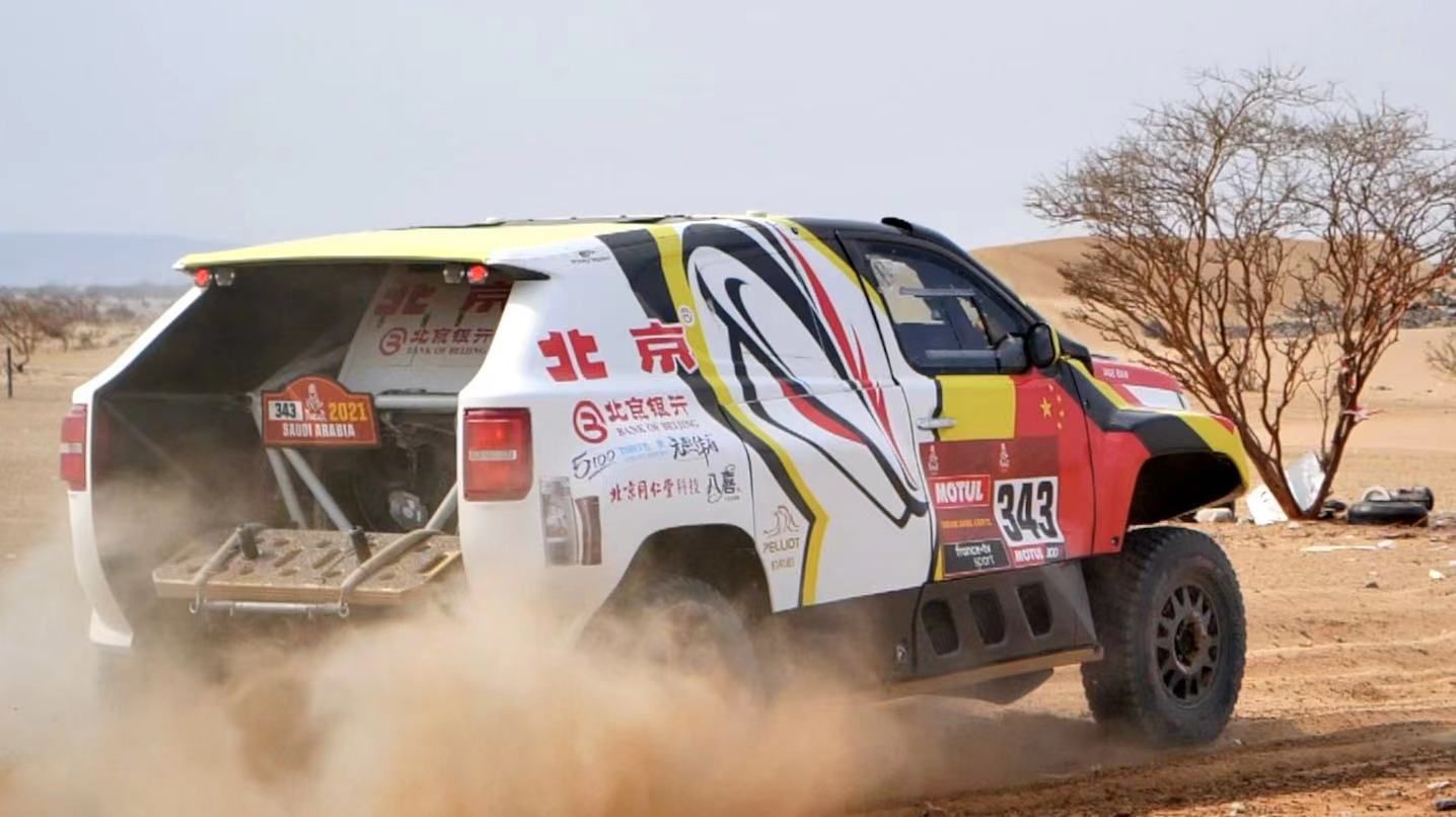 越野车的终极战场达喀尔拉力赛 BJ40够爷们