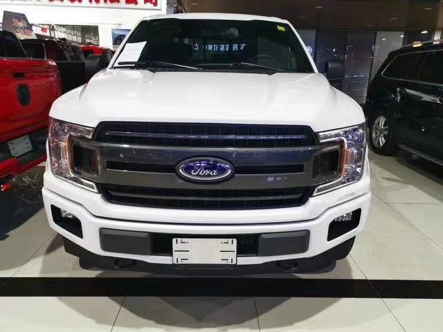 2021款福特猛禽F150 表面颇具动感内饰奢华