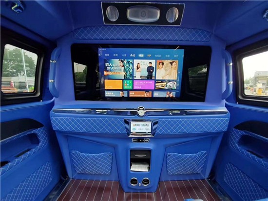 21款国六奔驰V260迈巴赫 赤橙黄绿       