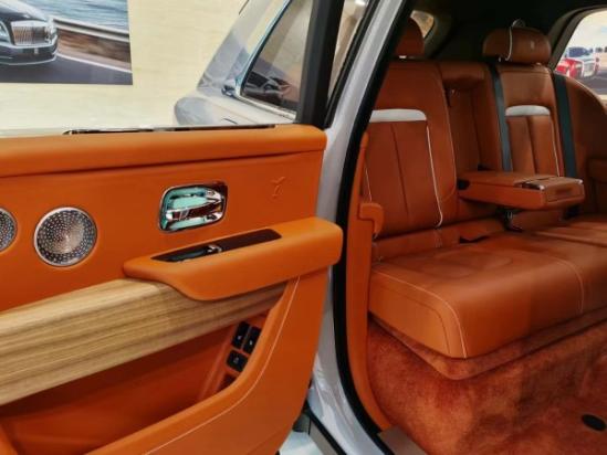 劳斯莱斯库里南SUV钻石Cullinan完美无暇