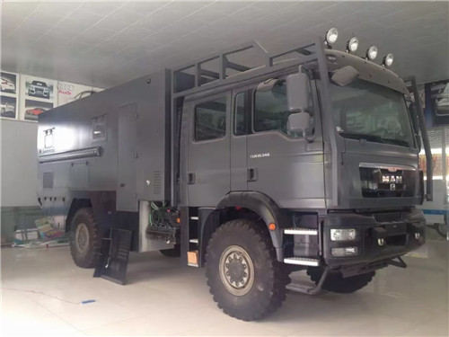 平行进口国六曼MAN4X4越野房车现车    