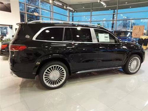 奔驰迈巴赫GLS600加长5.98米性能动力强劲