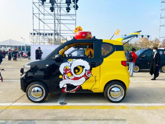 注意！这样的五菱宏光MINI EV，上路就违法了