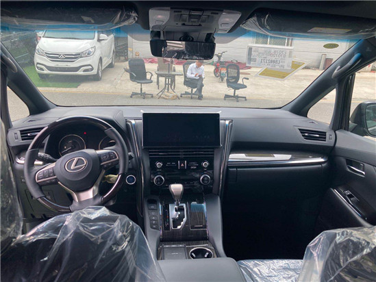 雷克萨斯LM300h价格 凌志高端商务车