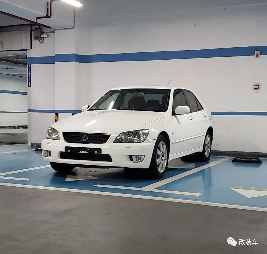 ��ͷ����D�����������ʵ�ﵱ���죬�͵�����ҧ����������ҫ