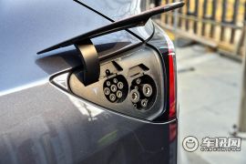 TESLA-MODEL Y-长续航全轮驱动版