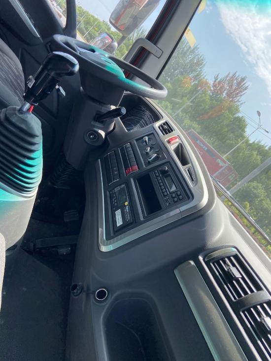 4米2高栏厢式载货车参数车身长/宽/高 报价