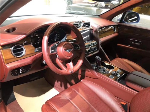 2021款宾利添越 新时代的典范更有排面 