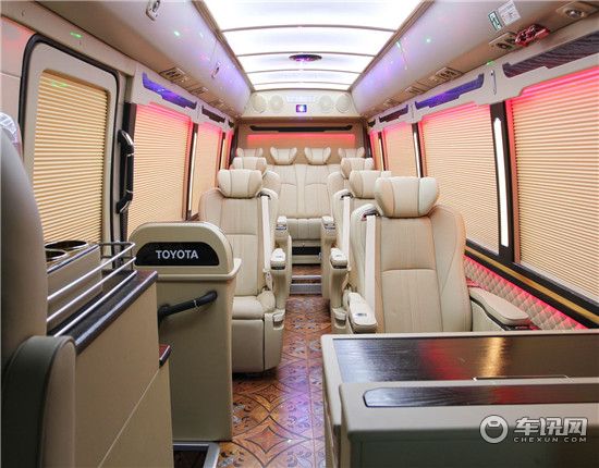丰田考斯特9座商务车报价2021款丰田   