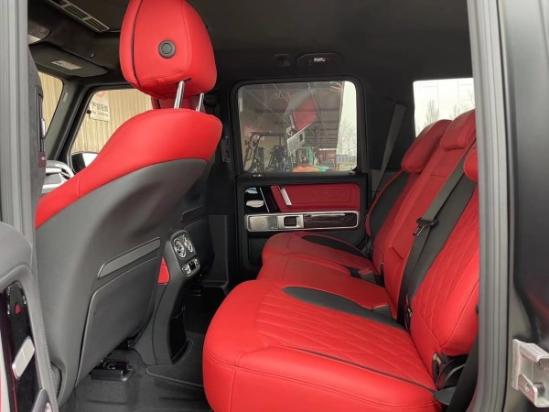 2021款奔驰G63 磨砂黑/红AMG舒适硬派SUV