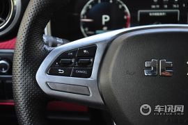 北京汽车-北京BJ40-2.0T 自动四驱致敬 2020版至尊型  ￥20.2