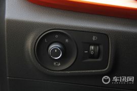 上汽集团-荣威RX3-PRO 1.6L CVT旗舰型  ￥9.68