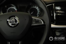 上汽斯柯达-柯米克-1.5L 自动舒适版