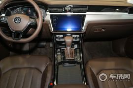 上汽大众-辉昂-380TSI 豪华版  ￥34.0