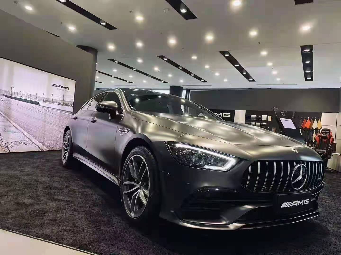 中控设计-奔驰V6提车价格跑车GT50报价 