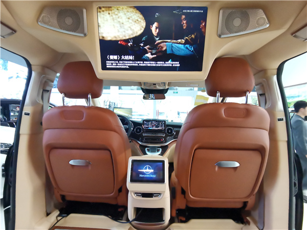 奔驰V260L高顶迈巴赫,豪华行政级MPV