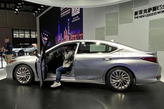 这款“真车”比真车还吸睛！ 上海车展绝对让人猜不到的新去处